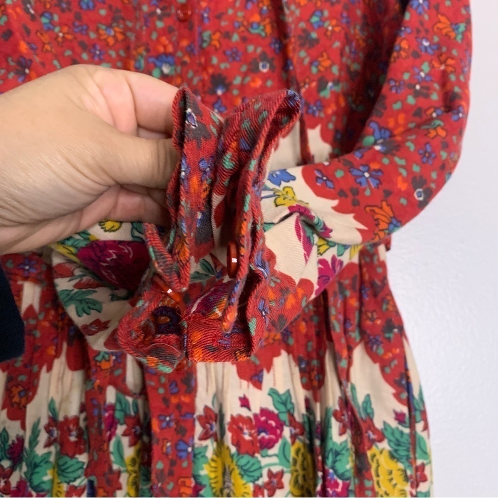 Albert Nipon Long Sleeve red floral button front … - image 3
